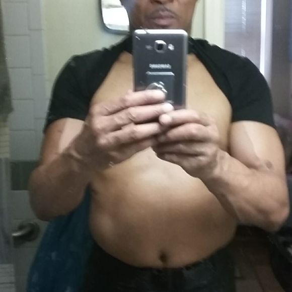 Meet your Posher, Derrick - Picture 1 of 1